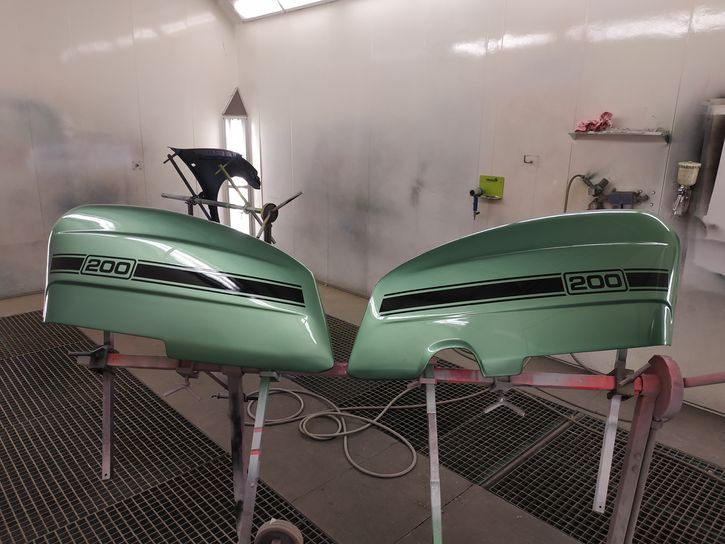 restauration atelier scoot'n groove orleans peinture ailes vert ancien scooter vintage lambretta jet200